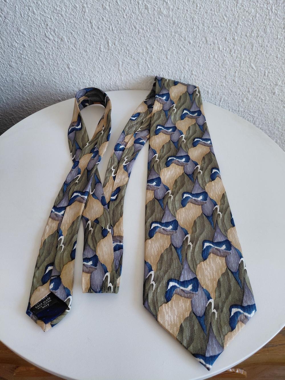 Vtg Cocktail Collection Handmade  Abstract Silk 100% Tie Necktie